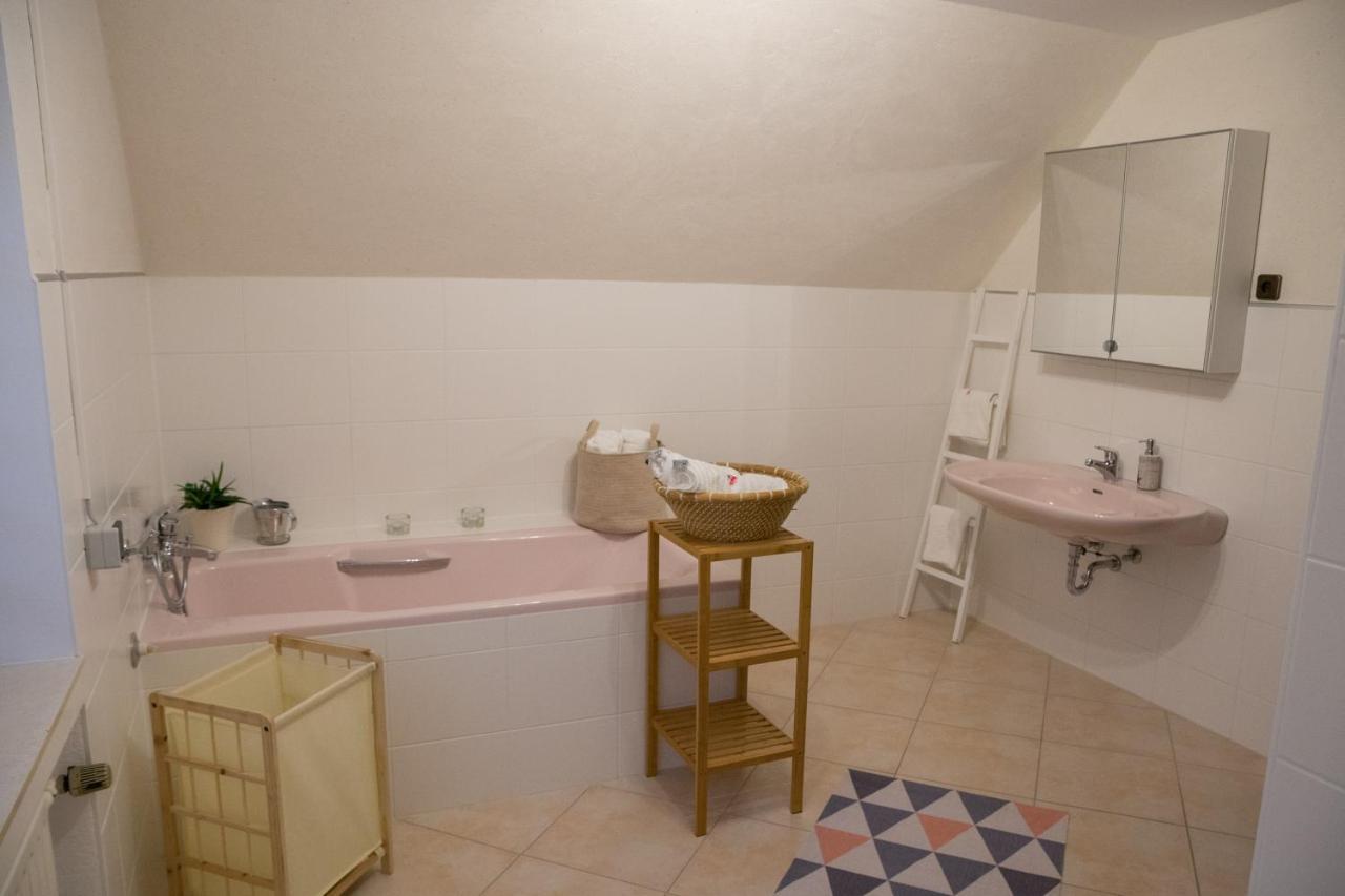 Schoene Ferienwohnung In Kuerten Екстер'єр фото